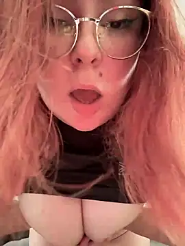 Stripchat sex cam SoshyBaby
