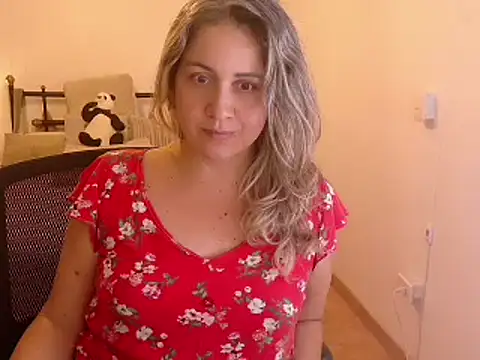 Stripchat sex cam AVRAKEHDABRA