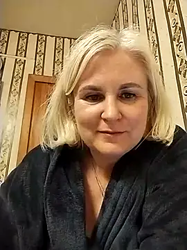 Stripchat sex cam ElinaGold435